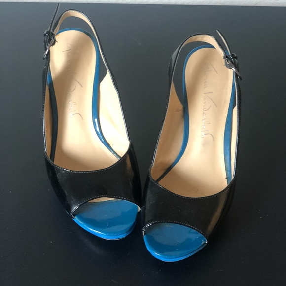 Gloria Vanderbilt Blue Suede Sole Heels - Picture 2 of 5